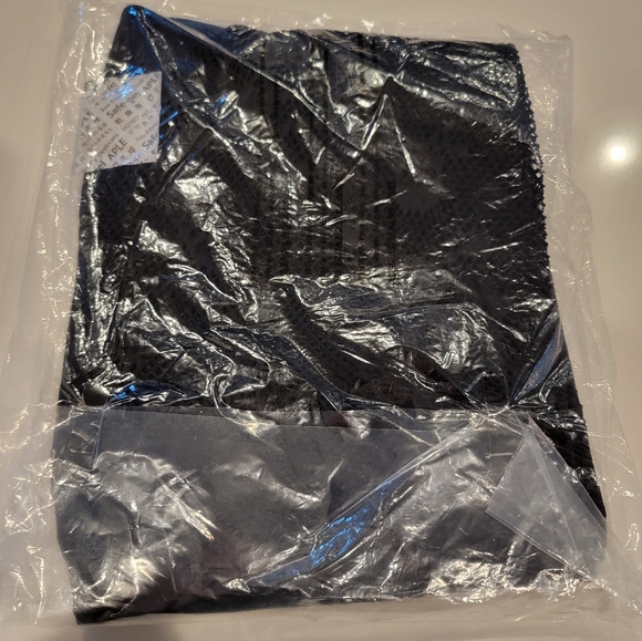 TORRID Premium Leggings Skull Mesh Size 2 - Picture 10 of 11